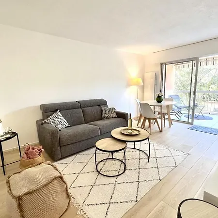 Bright And Refurbished Nest In Saint-raphael * Saint-Raphaël